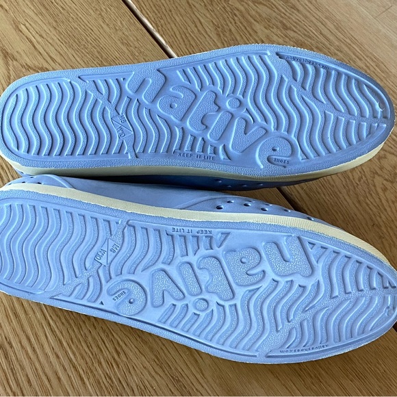 Native Jefferson shoes. Sz 8 Lavender and cream BNWT - Picture 4 of 7